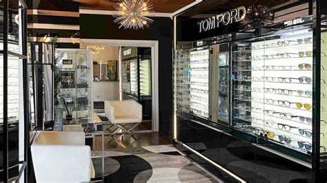 tom ford eyeglasses store